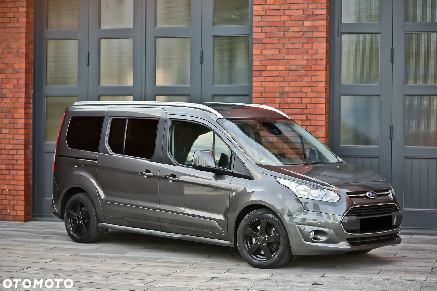 Ford Tourneo Connect Grand - 1