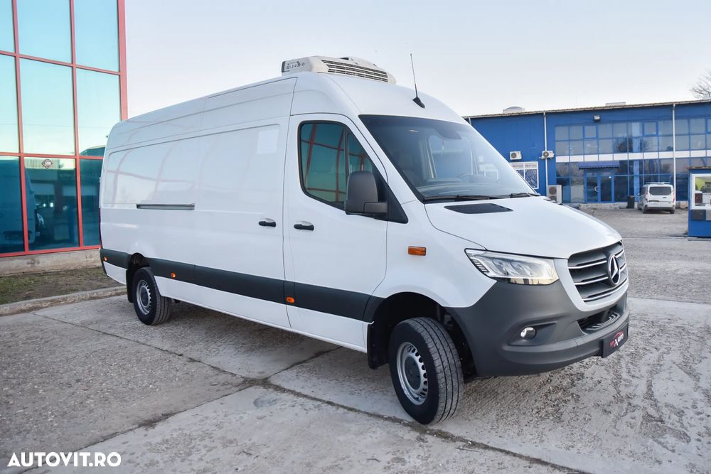 Mercedes-Benz SPRINTER - 3