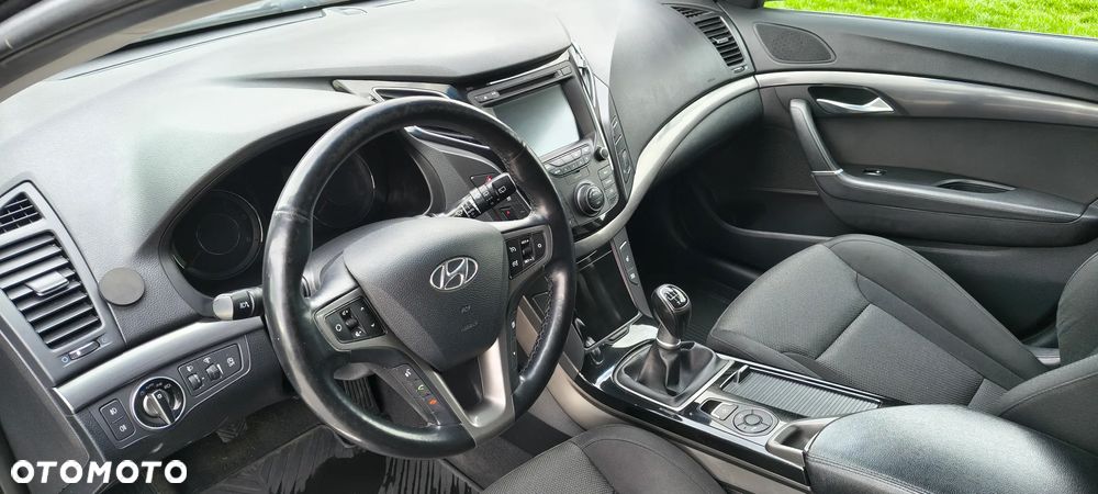 Hyundai i40 1.7 CRDi BlueDrive Premium - 17