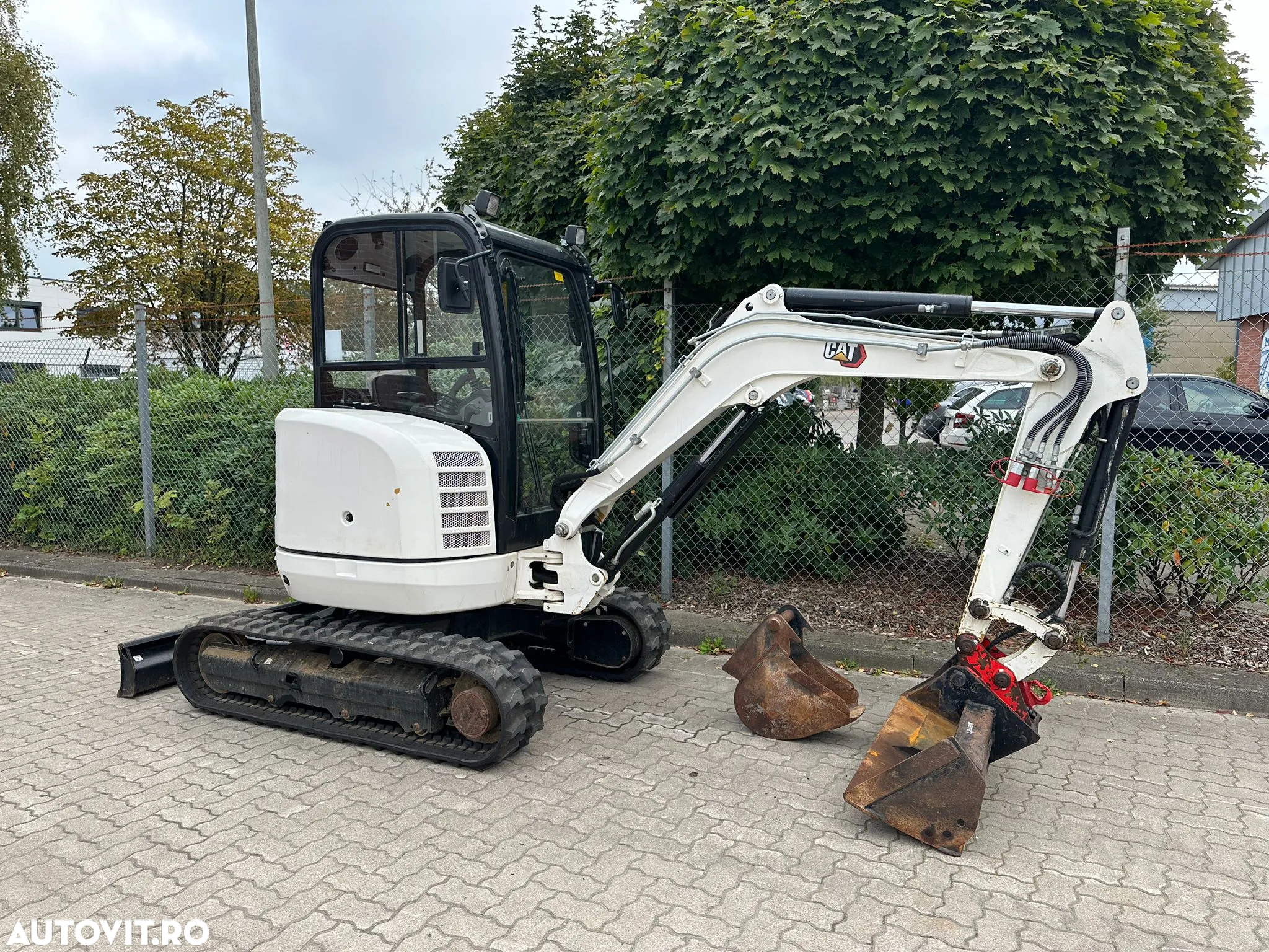Caterpillar 302.7 DCR Miniexcavator, 2 Cupe, TOP !!! - 7