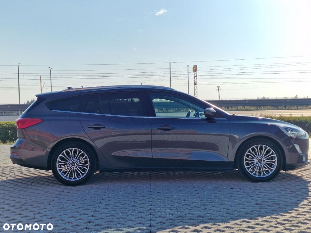 Ford Focus SW - 7