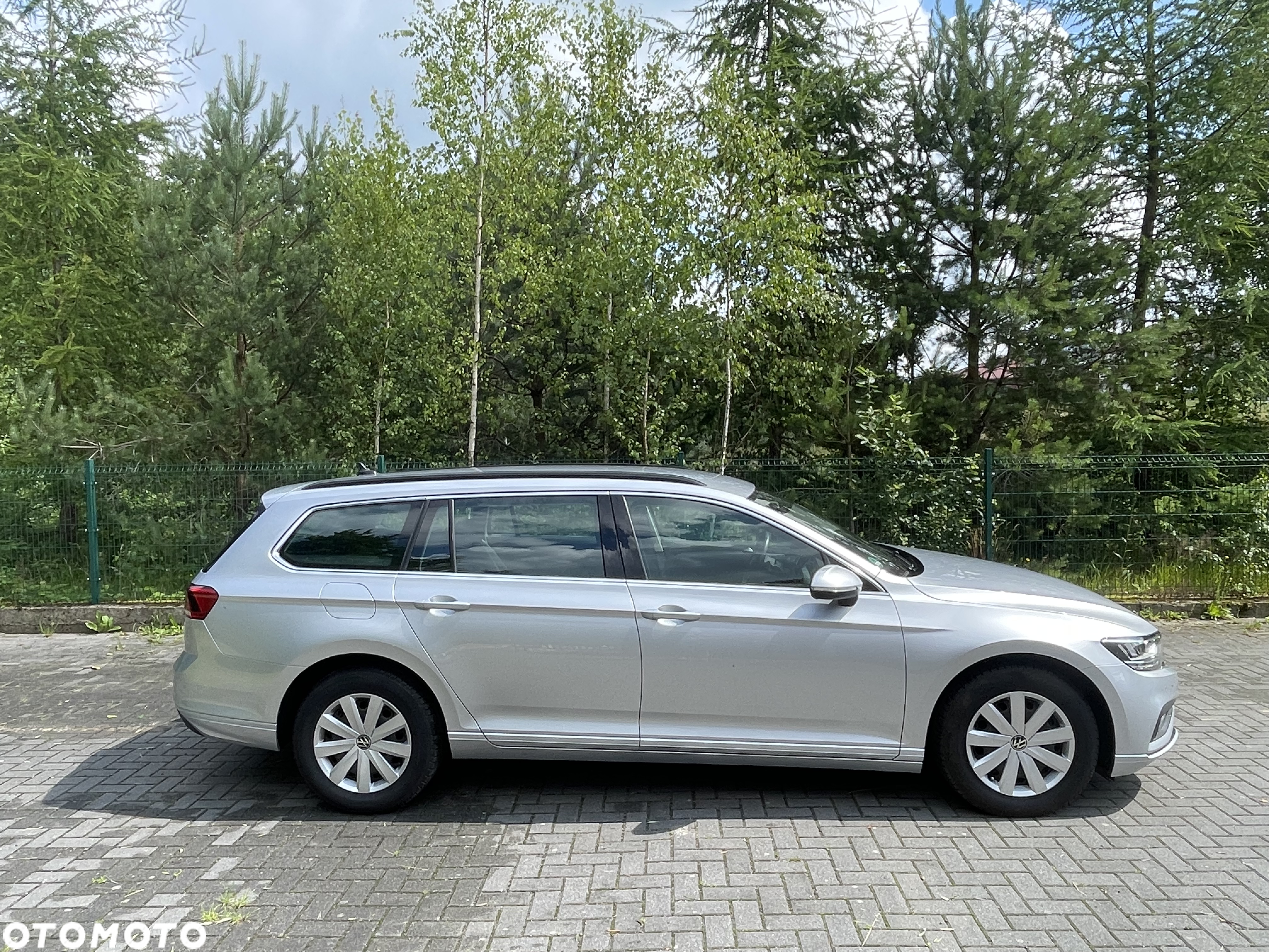 Volkswagen Passat Variant 2.0 TDI SCR DSG Business - 4