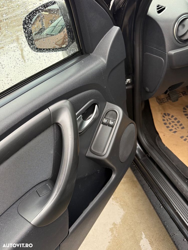 Dacia Duster dCi 110 FAP 4x2 Laureate - 24