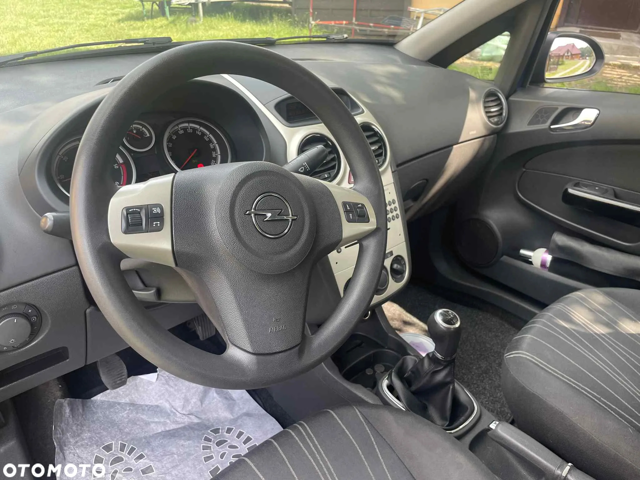 Opel Corsa - 9