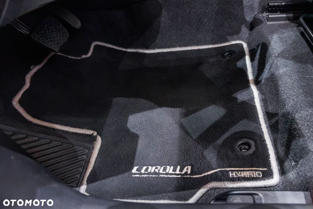 Toyota Corolla 1.8 Hybrid Comfort - 34