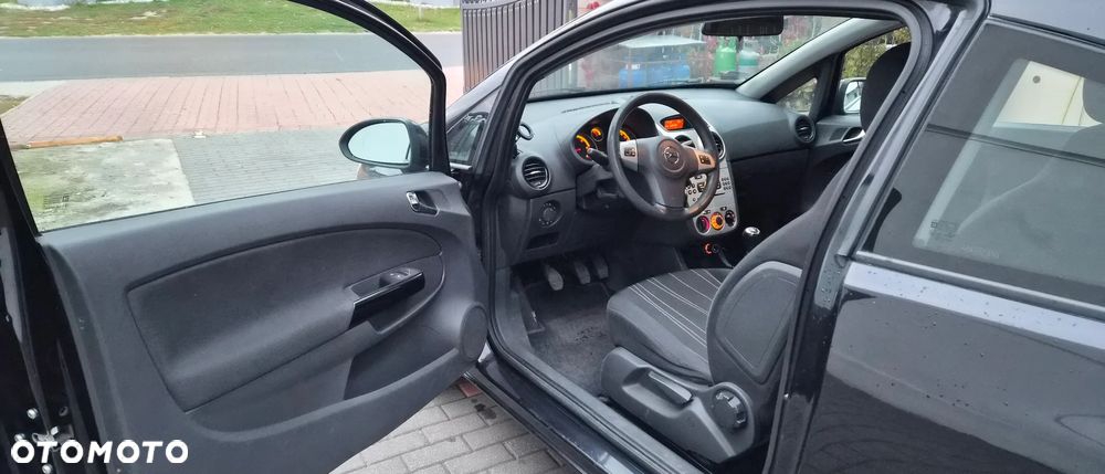 Opel Corsa 2010 photo 5