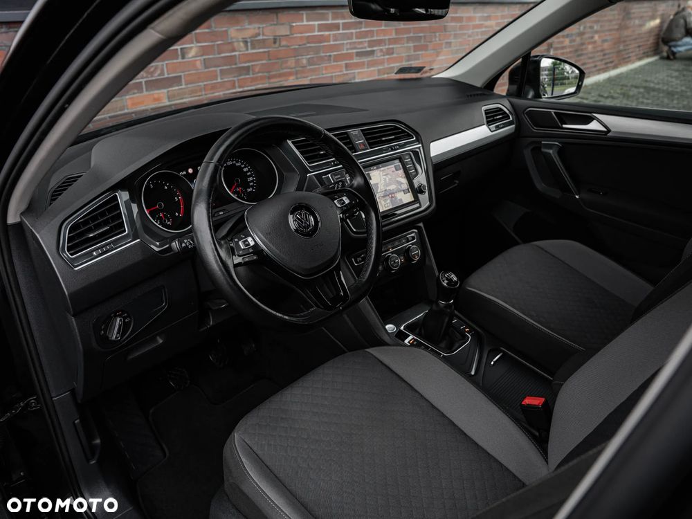 Volkswagen Tiguan 2.0 TDI BMT SCR Comfortline - 23