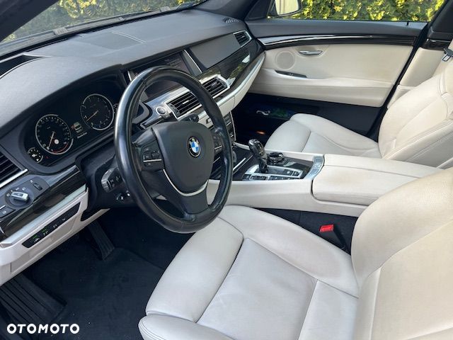 BMW Seria 5 530d xDrive - 4