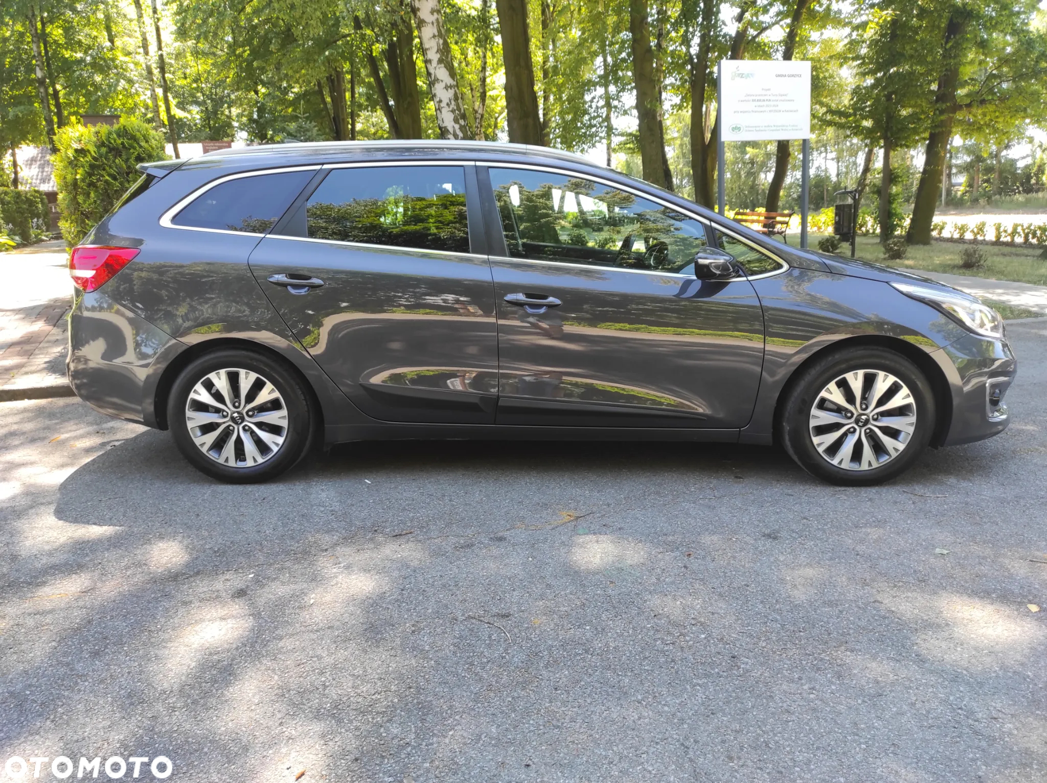 Kia Ceed 1.6 GDI Platinum Edition - 4