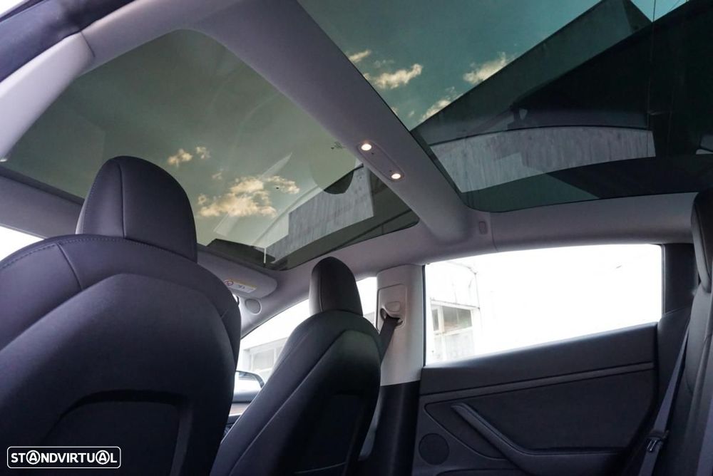 Tesla Model 3 Long Range AWD Dual Motor - 36