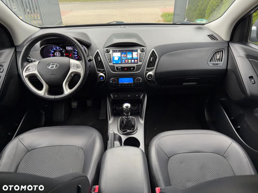 Hyundai ix35 blue 1.6 2WD Finale Gold - 15