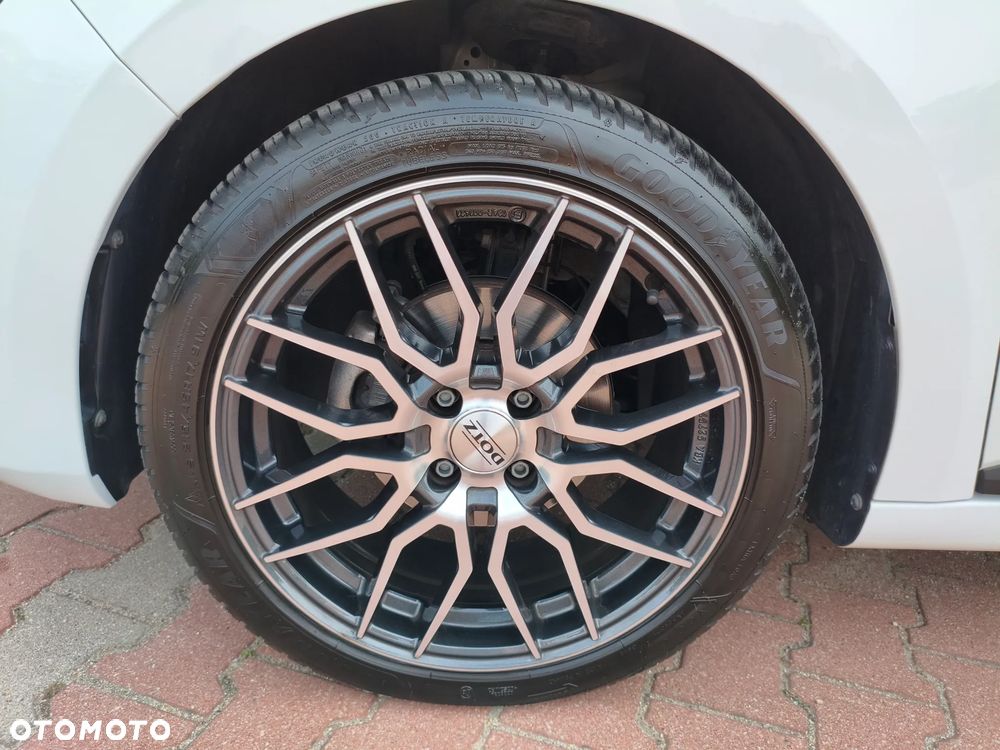Renault Clio - 19