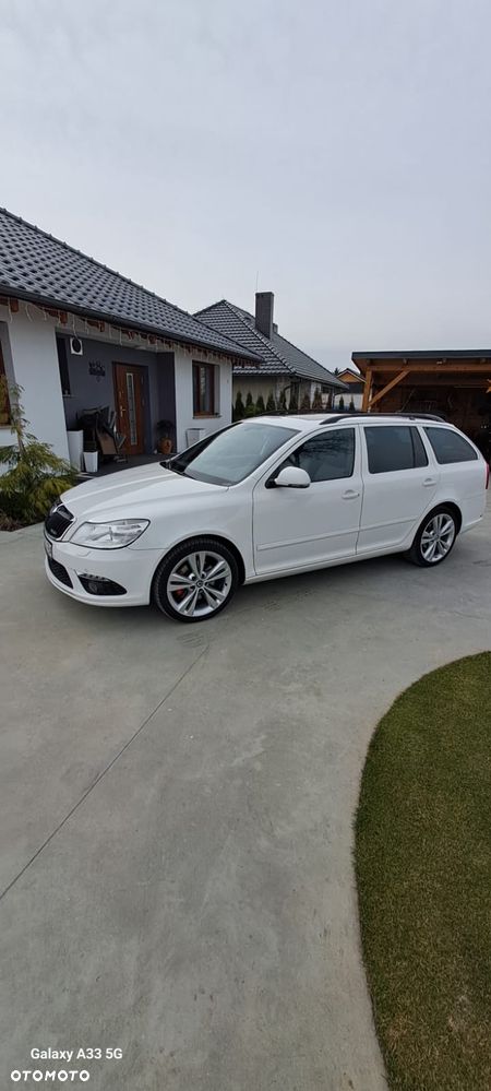 Skoda Octavia 2.0 TDI CR DPF RS - 5