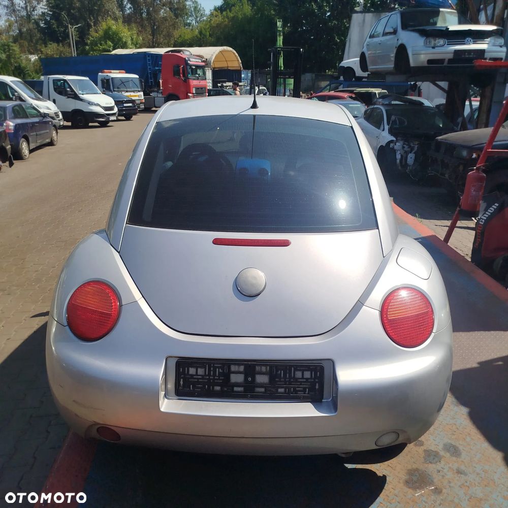 Volkswagen New Beetle na części . - 10