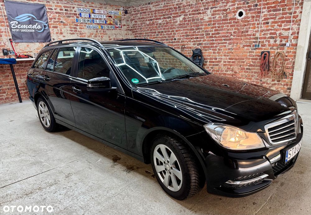 Mercedes-Benz Klasa C 180 (BlueEFFICIENCY) Elegance - 3