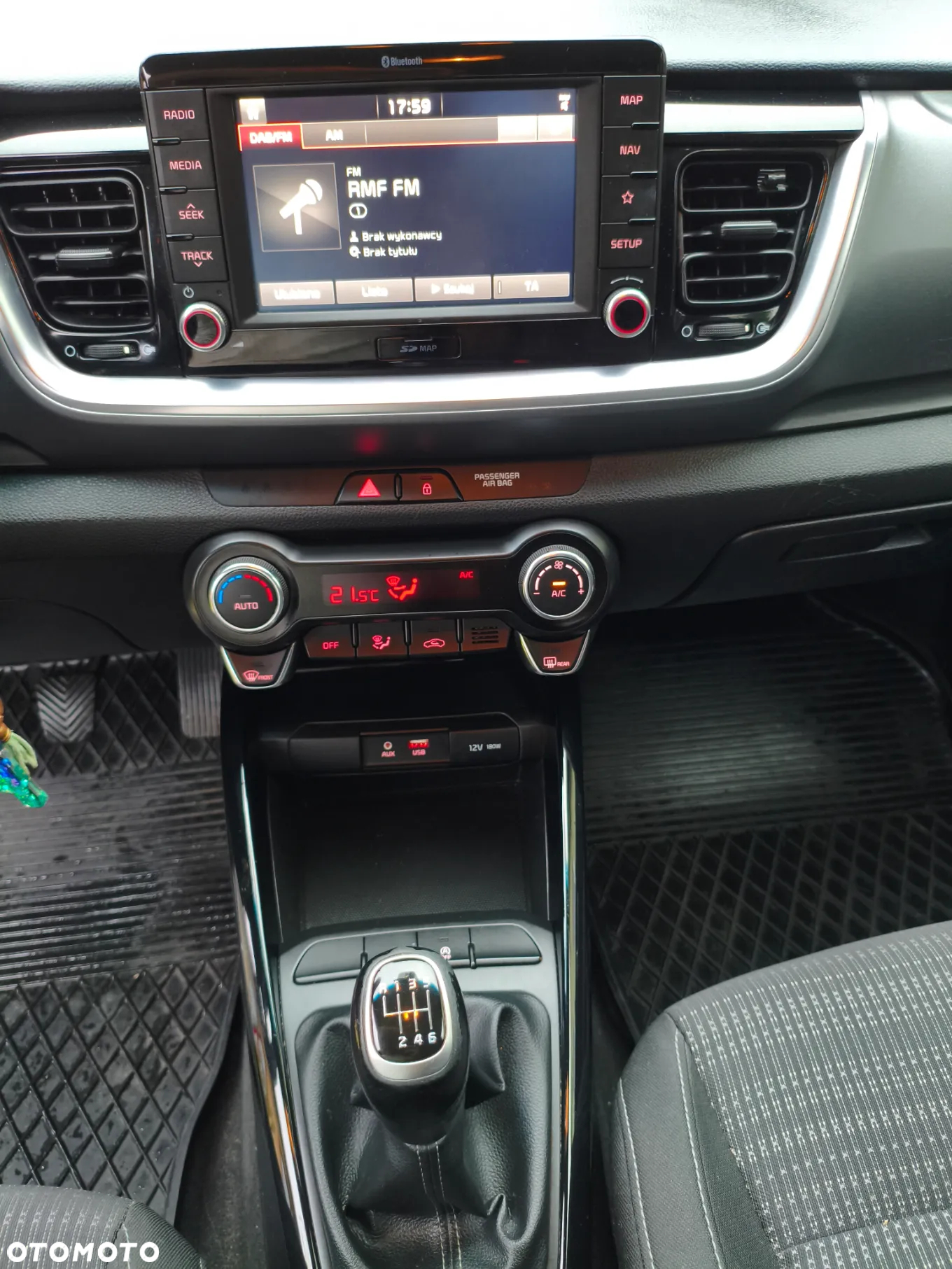 Kia Stonic - 6