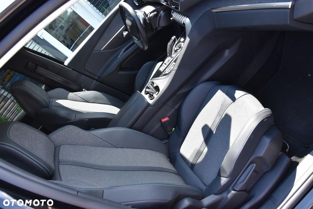 Peugeot 3008 BlueHDi 130 Stop & Start EAT8 Allure Pack - 19