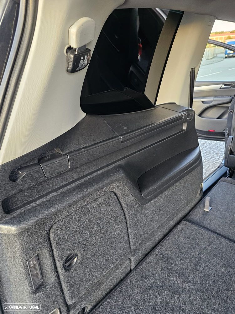 VW Sharan - 23