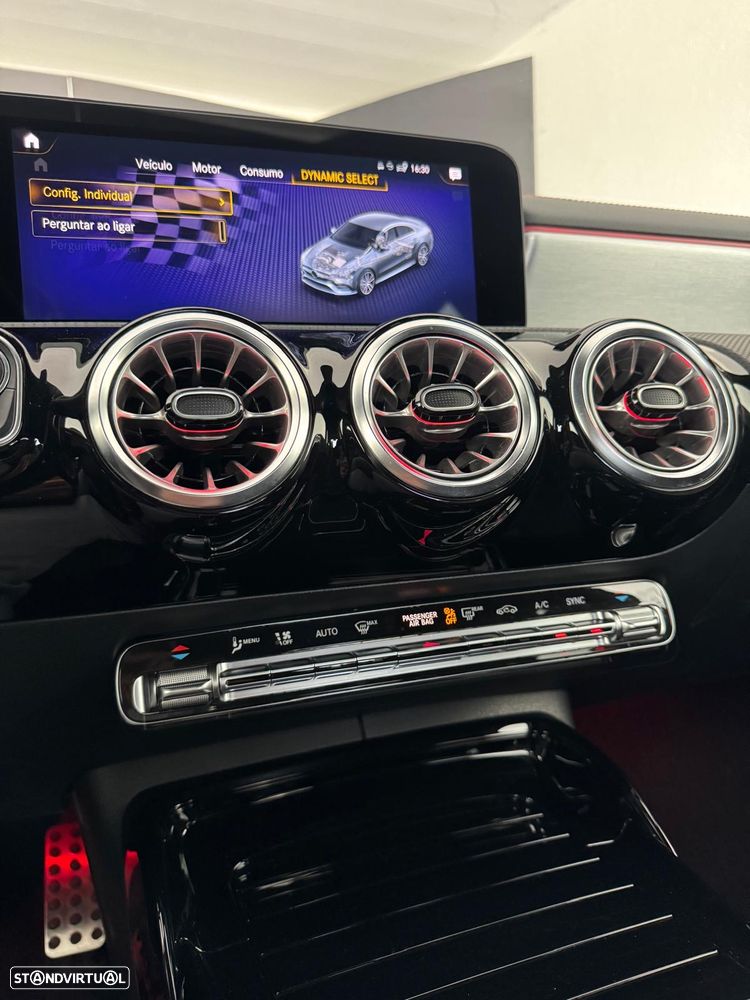 Mercedes-Benz CLA 35 AMG 4Matic - 23