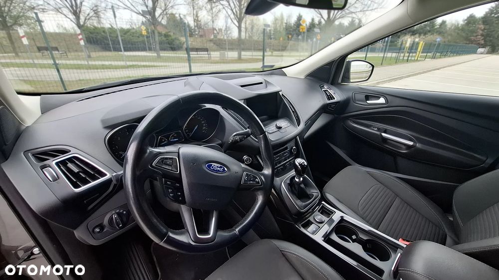 Ford Kuga 2.0 TDCi FWD Titanium - 12