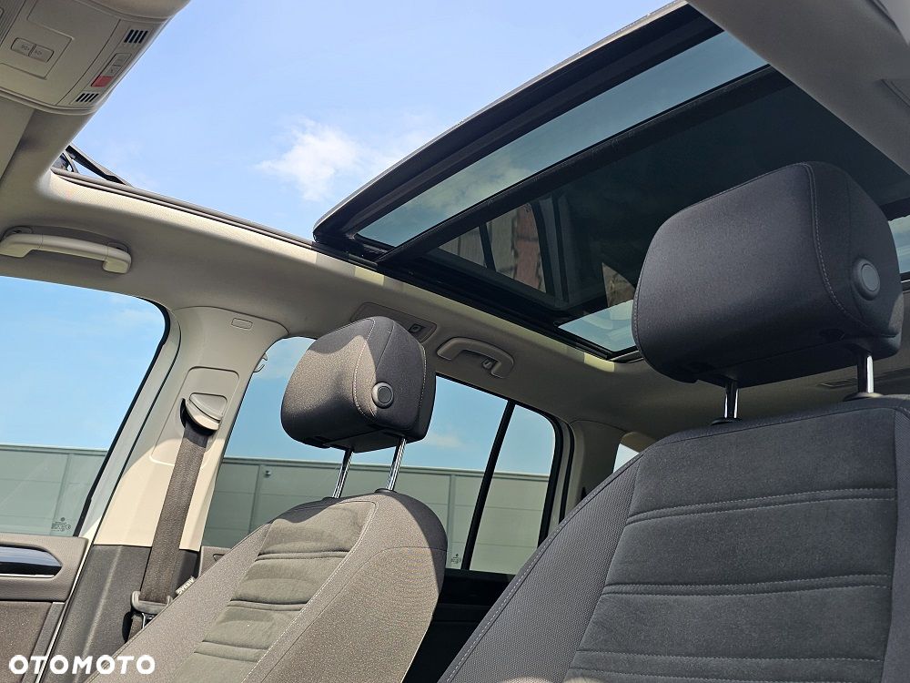 Volkswagen Touran 1.5 TSI EVO Special Edition DSG - 23
