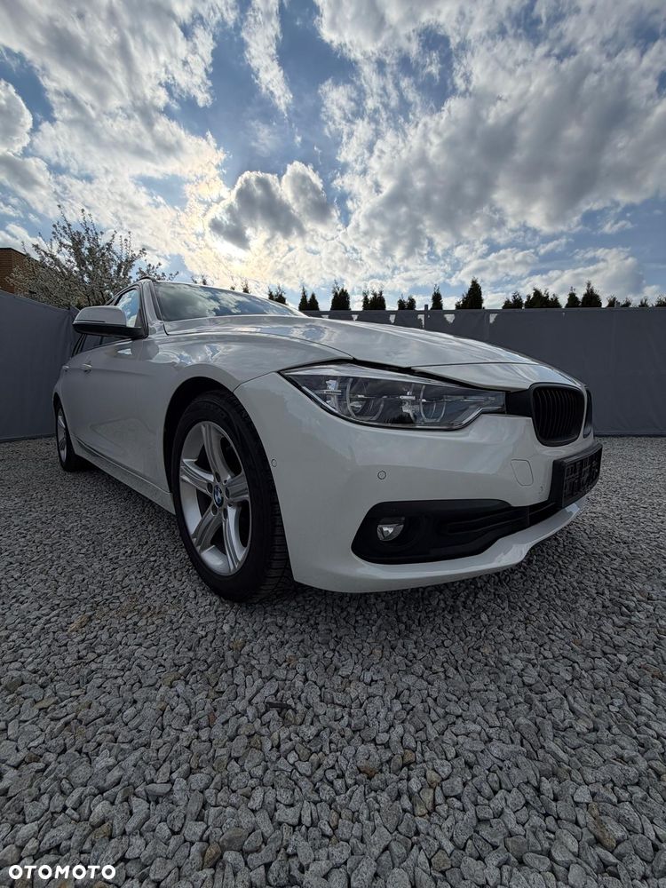 BMW Seria 3 318d Luxury Line - 16