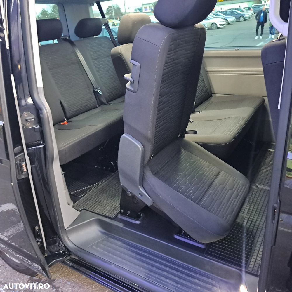 Volkswagen Caravelle LR Comfortline DSG - 10