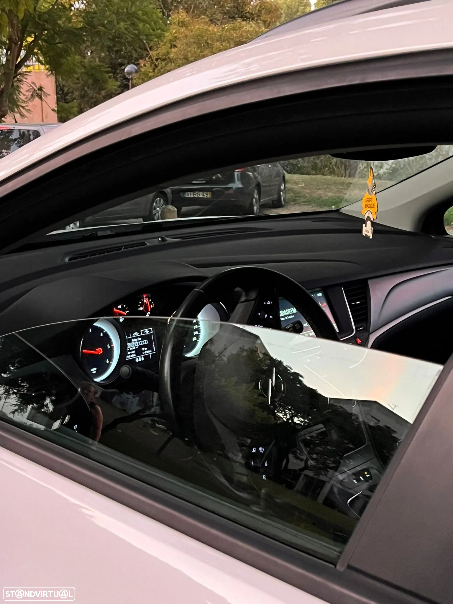 Opel Astra 1.5 D Business - 4