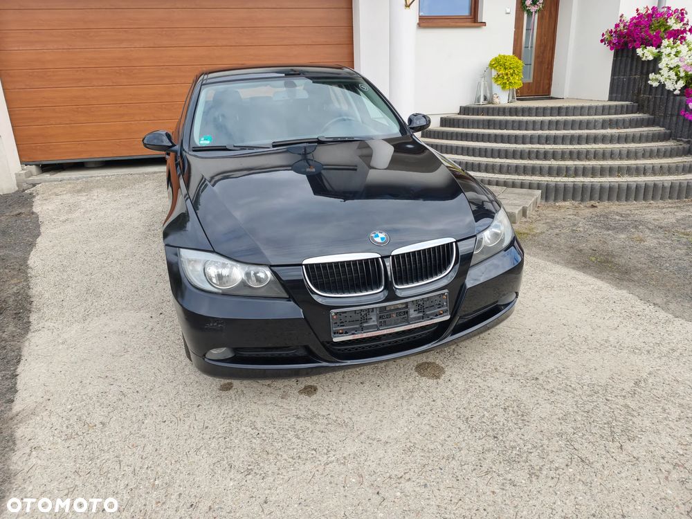 BMW Seria 3 2008 photo 2