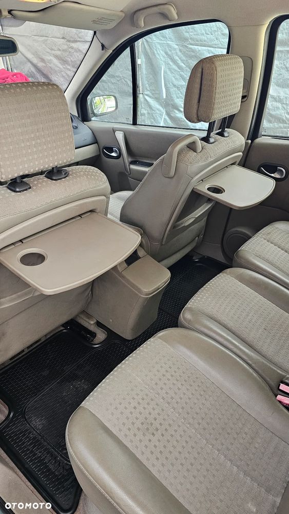 Renault Scenic 1.6 Confort Authentique - 6