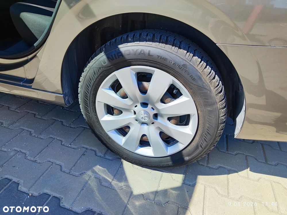 Peugeot 301 1.2 Pure Tech Access - 18