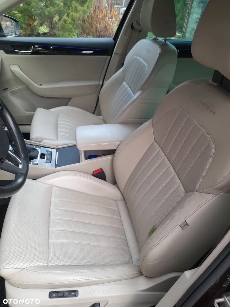Skoda Superb 2.0 TDI 4x4 L&K DSG - 6