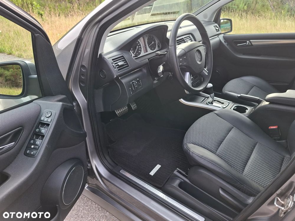 Mercedes-Benz Klasa B 170 Autotronic Grand Edition - 23