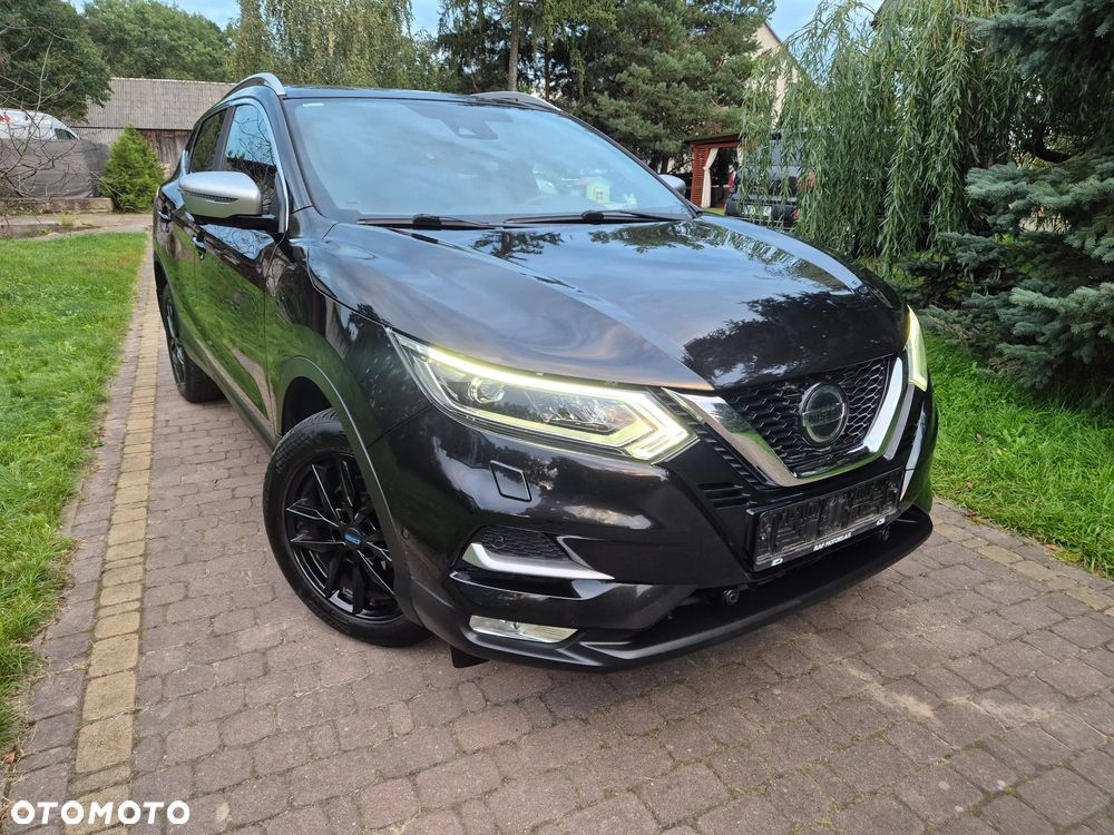 Nissan Qashqai 1.3 DIG-T DCT TEKNA - 2