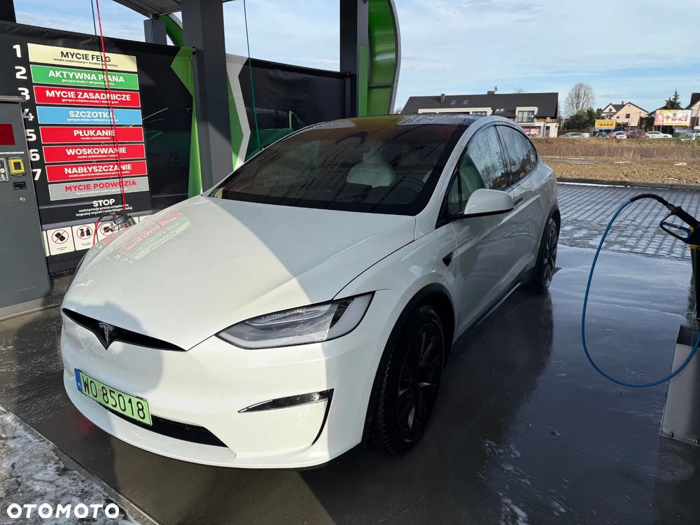 Tesla Model X Plaid - 4