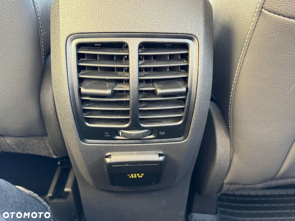 Ford Kuga 1.5 EcoBoost 2x4 Titanium - 10