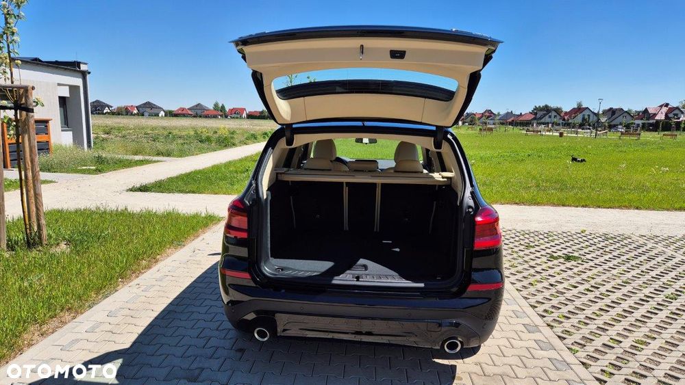 BMW X3 xDrive20i - 8