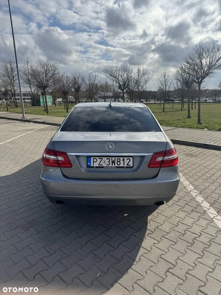 Mercedes-Benz Klasa E 350 CGI BlueEffICIENCY Avantgarde - 4