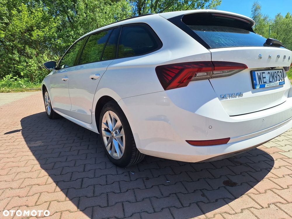 Skoda Octavia 2.0 TDI SCR Style DSG - 4