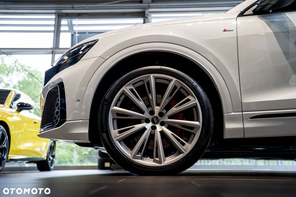 Audi Q8 - 33