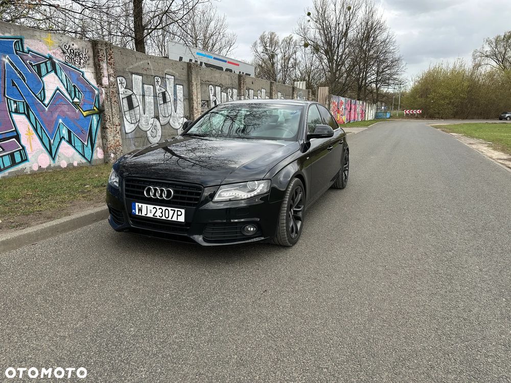 Audi A4 Limousine - 1