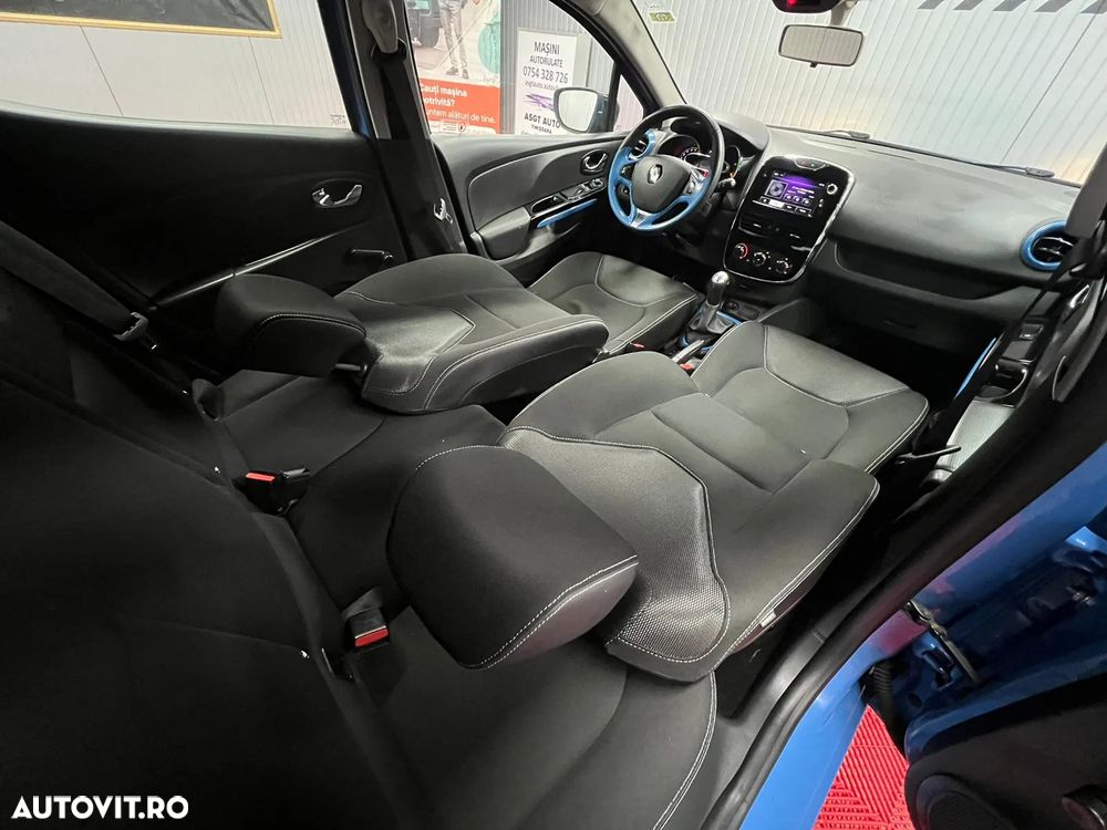 Renault Clio - 15