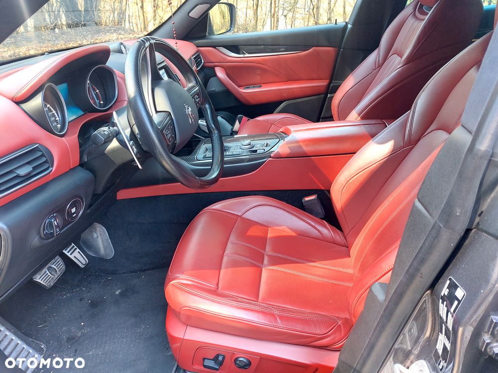 Maserati Levante Q4 GranSport - 4