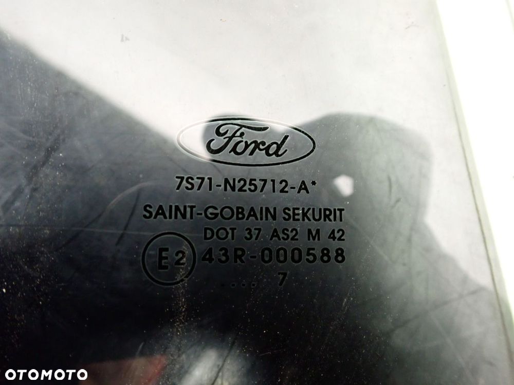 SZYBA BOCZNA PRAWA TYLNA DRZWI FORD MONDEO MK4 2.0TDCI - 8