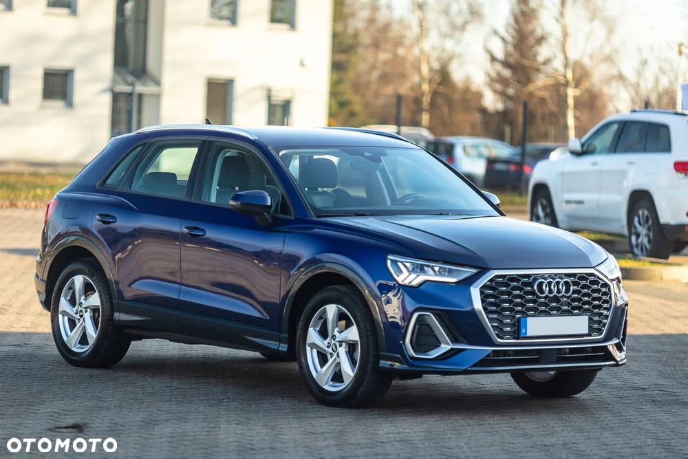 Audi Q3 35 TFSI S tronic - 4