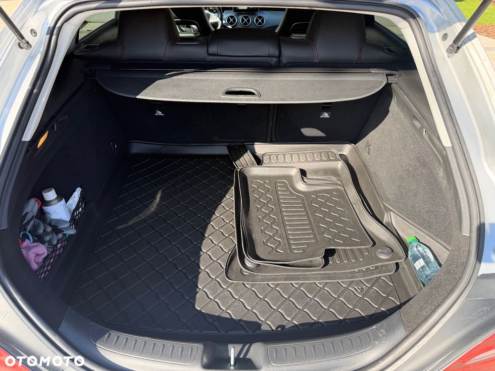 Mercedes-Benz CLA 220 d 4-Matic AMG Line - 13