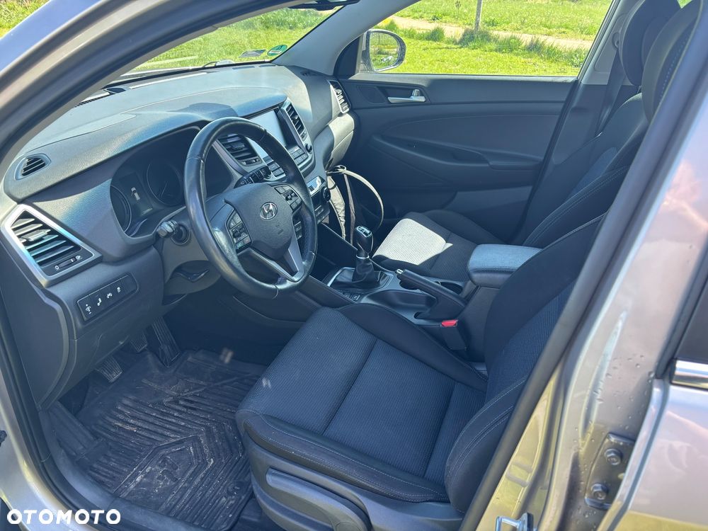 Hyundai Tucson 2.0 CRDI 2WD Style - 6