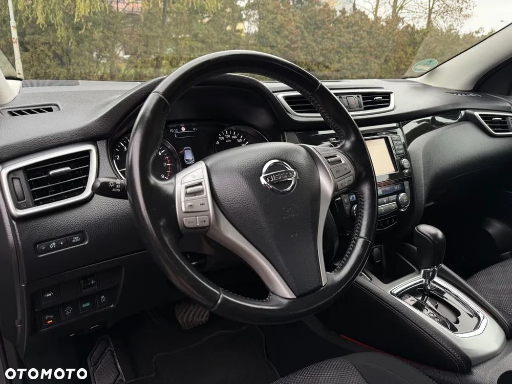 Nissan Qashqai 1.2 DIG-T Xtronic TEKNA - 6