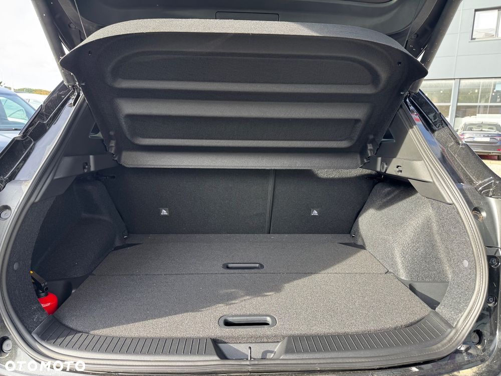 Nissan Qashqai 1.3 DIG-T mHEV N-Connecta Xtronic - 9