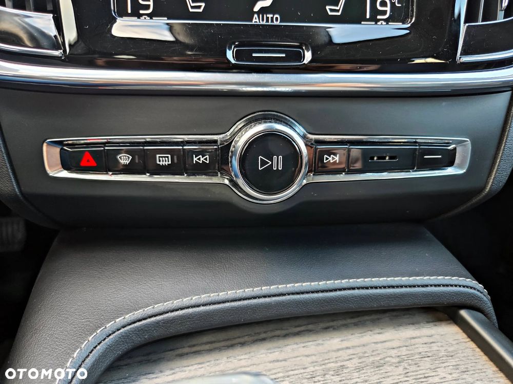 Volvo S90 - 17